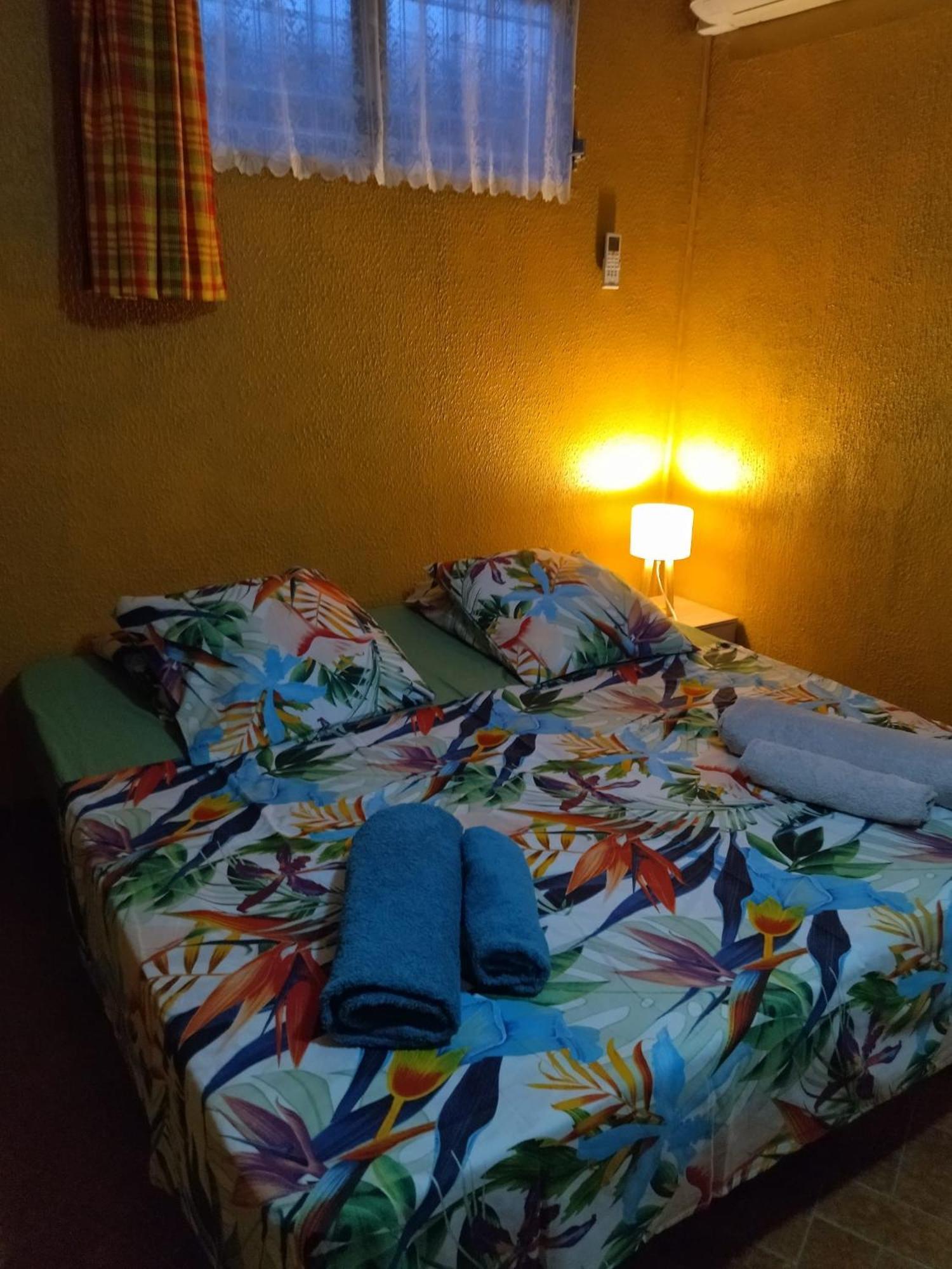 Apartamento Chez Caroline Basse-Terre Exterior foto